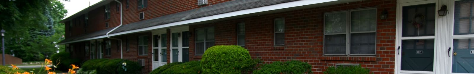 Amenities at Brookview Manor Apartments