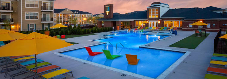 Pool at Uptown in Canton - Beztak (3 of 6)