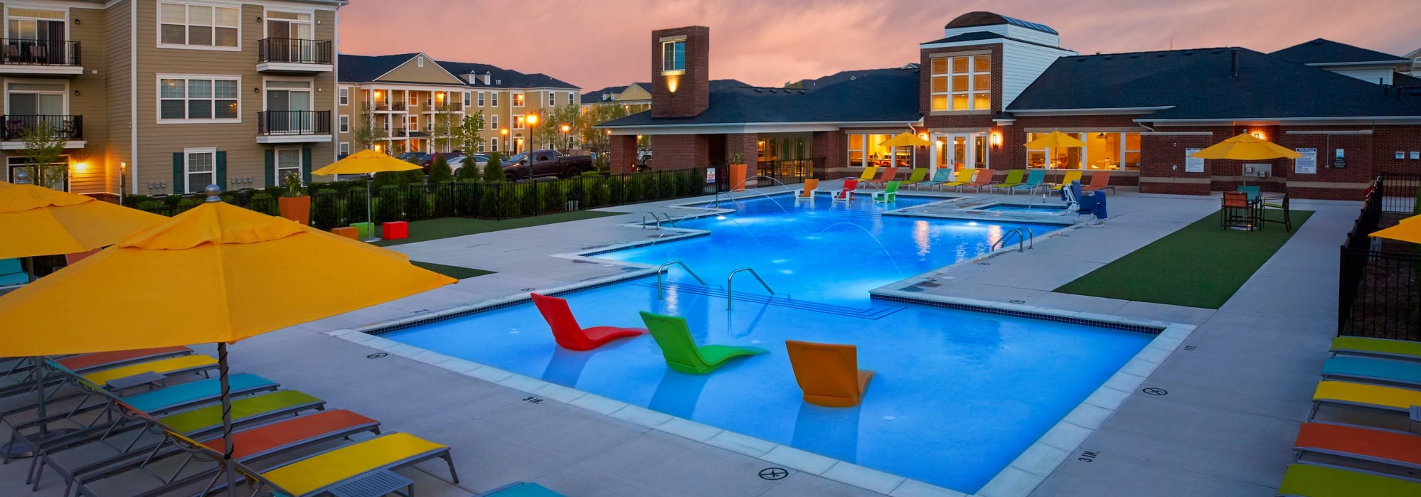 Pool at Uptown in Canton - Beztak (6 of 6)