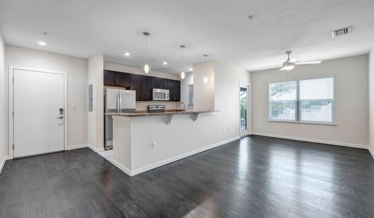 Open kitchen at Citrus Run Apartments in Tampa, Florida