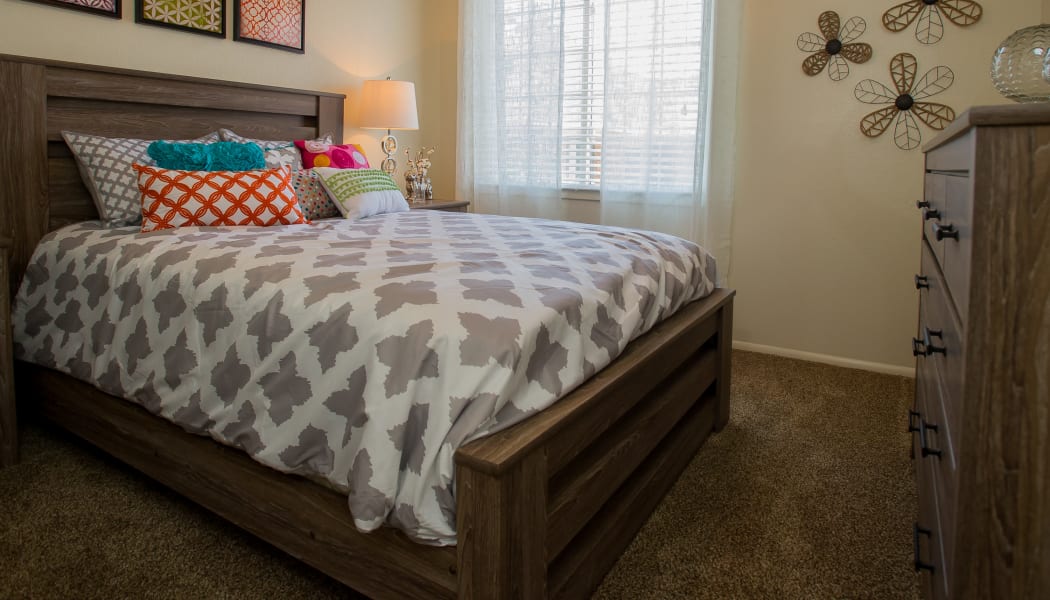 Bright bedroom at Sheridan Pond in Tulsa, Oklahoma