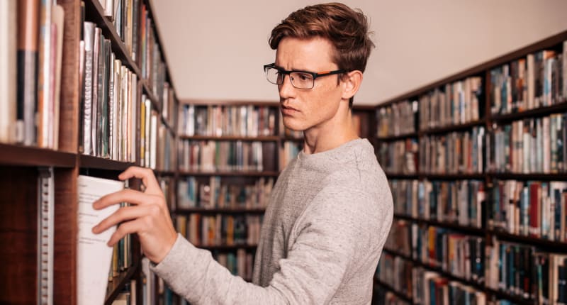 Student at library at The Pacific and Malibu in Tucson, Arizona