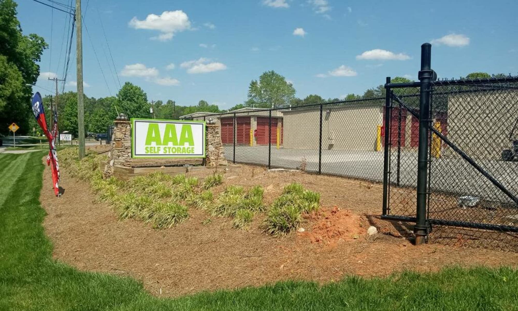 AAA Self Storage at Battleground Rd self storage in Greensboro, North Carolina