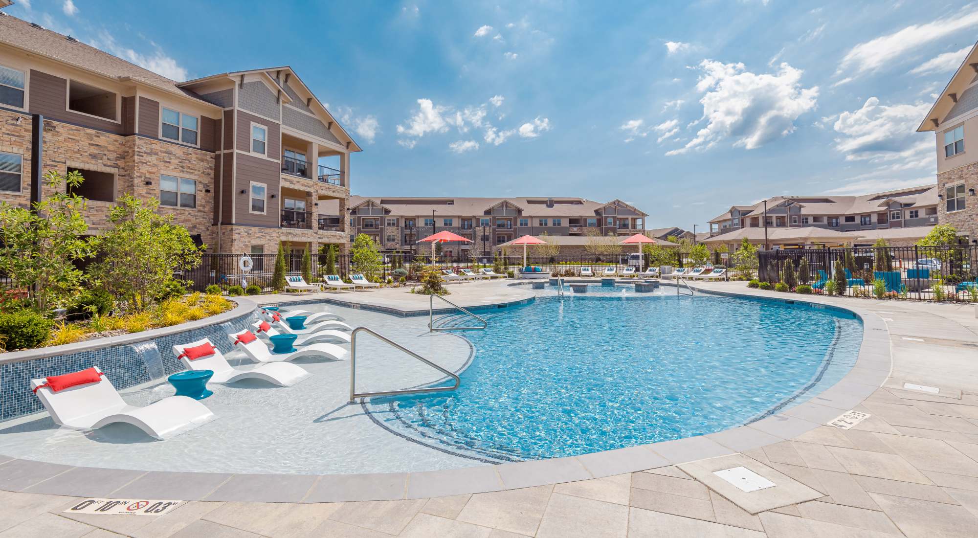 Amenities at Vale Overland Park Apartments in Overland Park, Kansas
