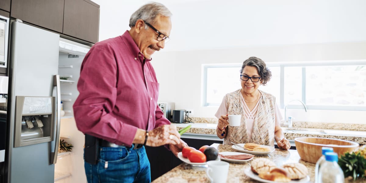 Residents preparing a meal at Marquis at Canyon Ridge in Austin, Texas