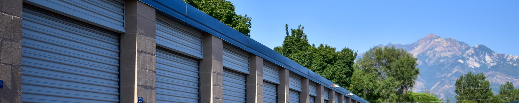 Drive-up storage at STOR-N-LOCK Self Storage in Sandy, Utah