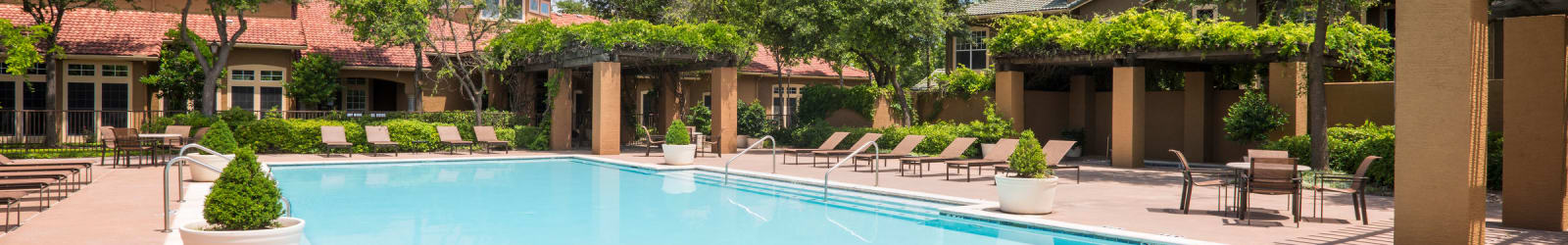 Pet friendly at Estates on Frankford in Dallas, Texas