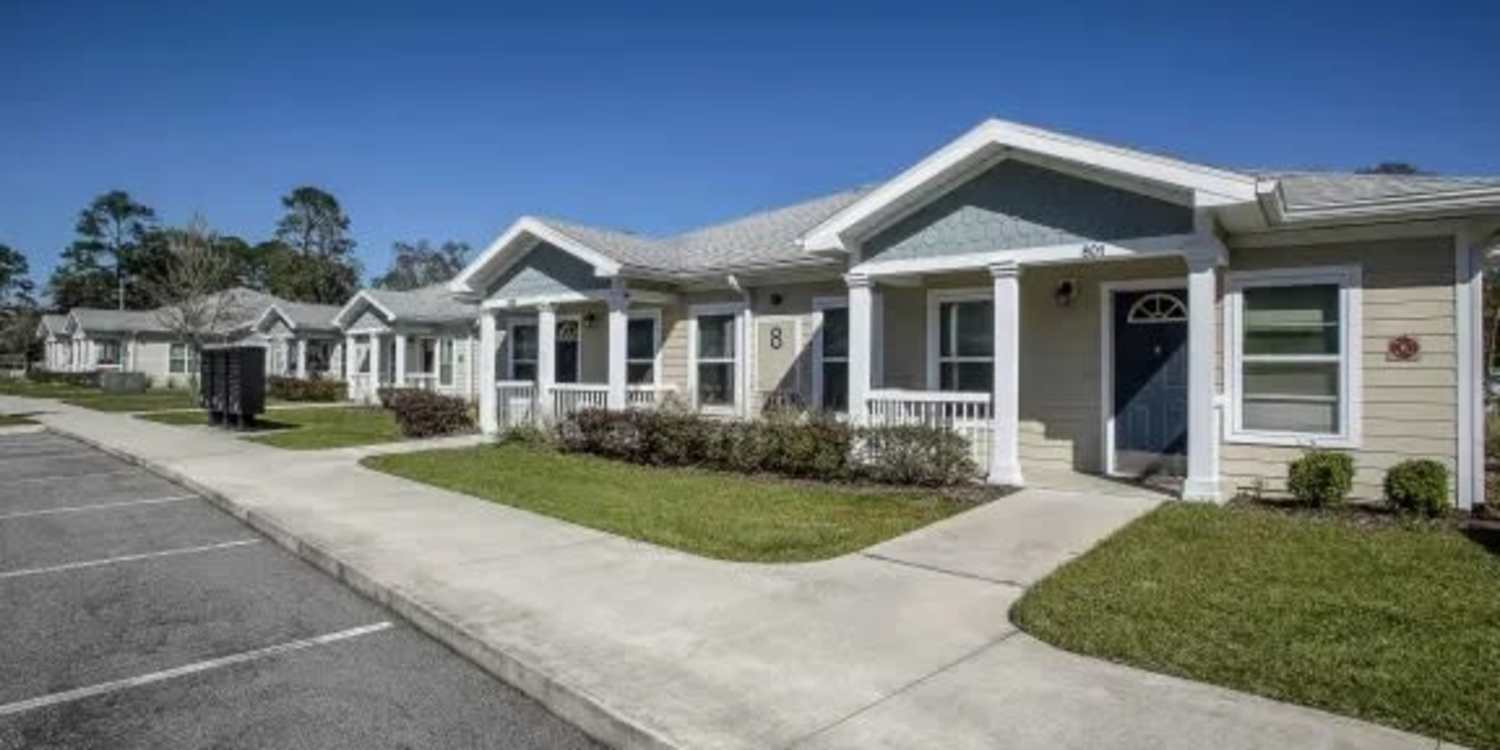 Apartments at Village on Wiley in Jacksonville, Florida