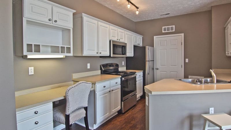 Modern kitchen at apartments in Perrysburg, Ohio