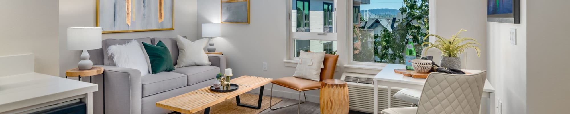 Apply to live at Acqua Apartments in Portland, Oregon