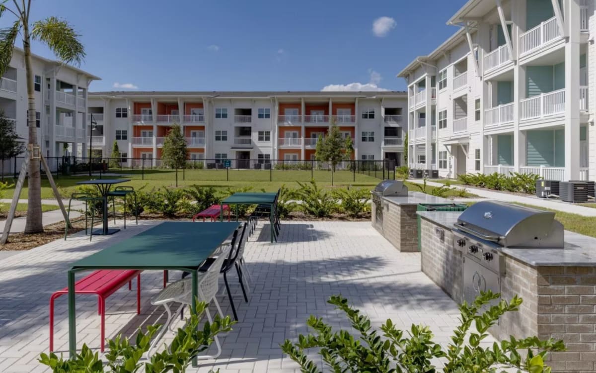 Apartments at Makara Orlando in Orlando, Florida