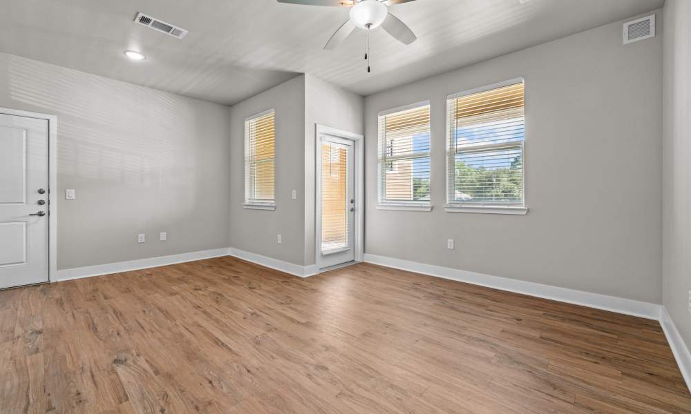 Comfortable living space at Cedar Springs in Corsicana, Texas