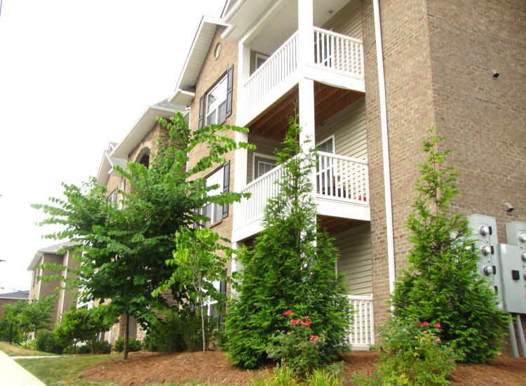 Exterior view of the apartments at Spartan Crossing