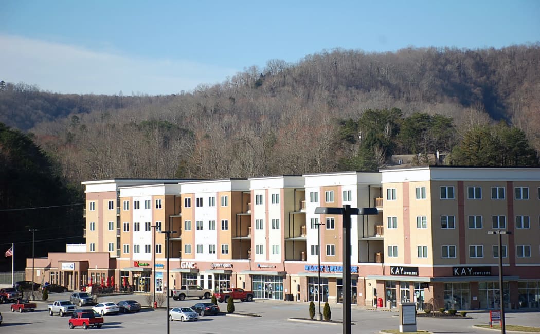 Pikeville Commons Apartments in Pikeville, Kentucky offers a variety of close shops