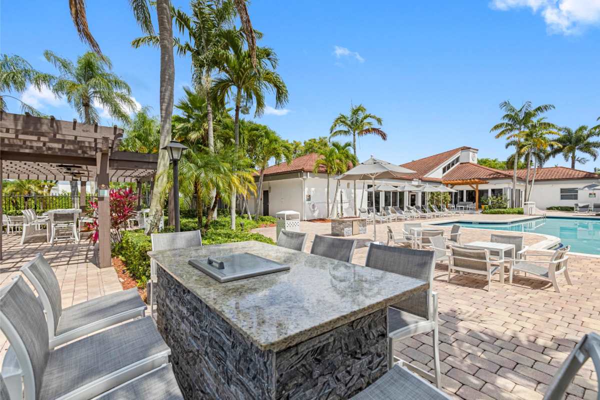 Grilling Station & Picnic Area at Centro at Davie Apartments, Davie, Florida