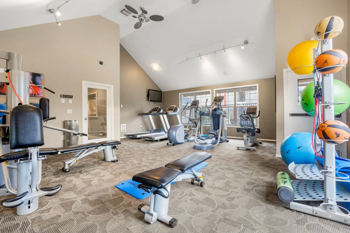 Well equipped fitness center at Indigo Springs, Kent, Washington