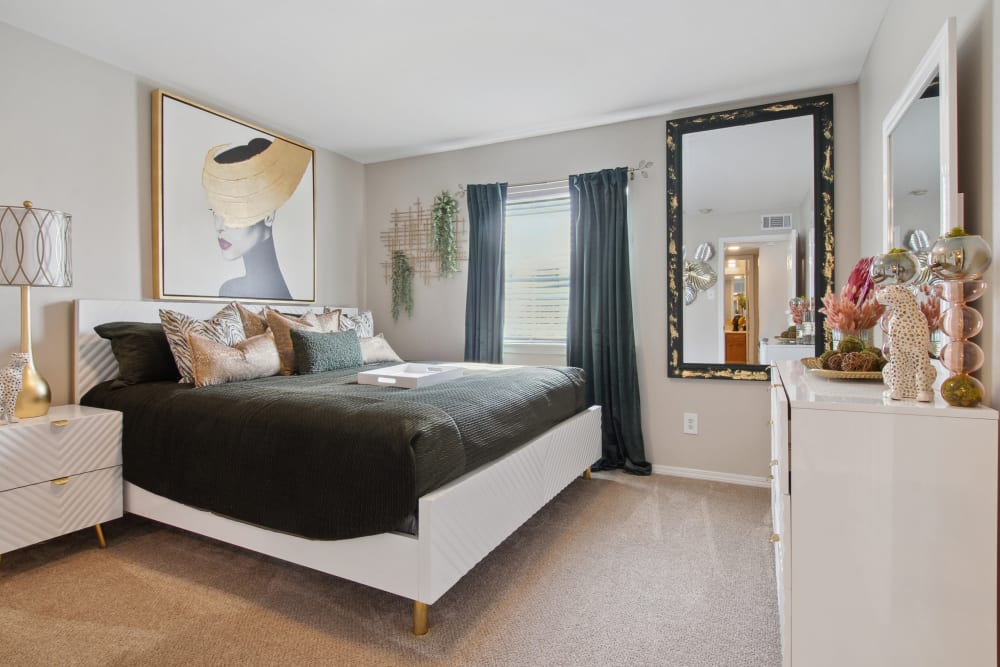 Cozy bedroom at Summerfield Apartment Homes in Harvey, Louisiana