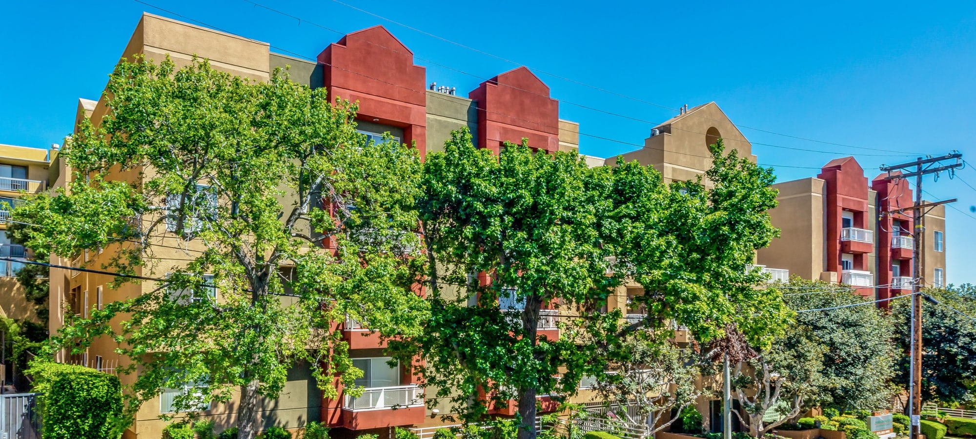 Apartments at Marlon Manor Apartments in Los Angeles California