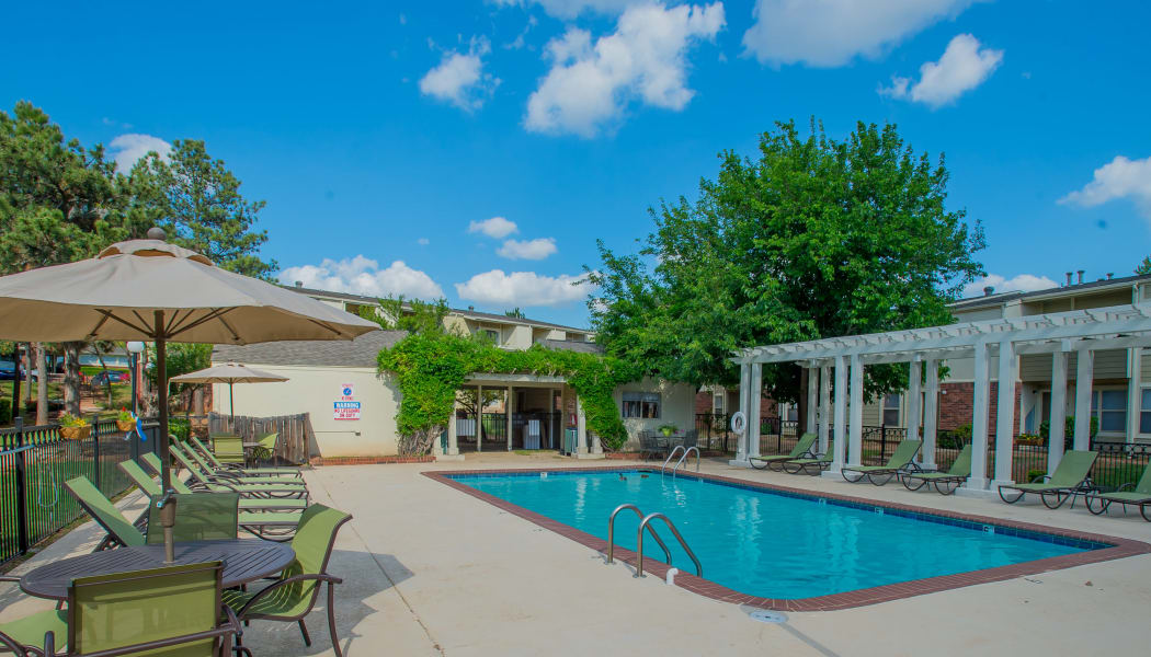 Photos of Summerfield Place Apartments in Oklahoma City, OK