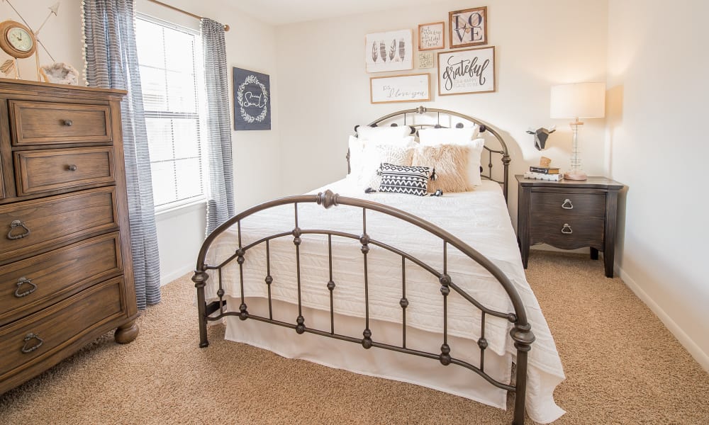 Bedroom at at Waters Edge in Oklahoma City, Oklahoma