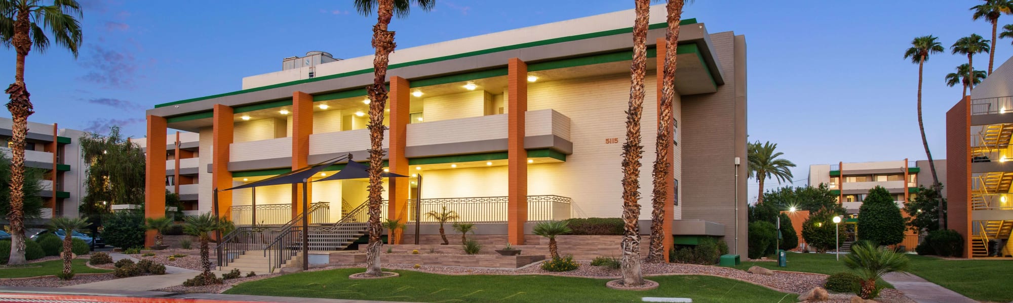 Neighborhood near Capri On Camelback in Phoenix, Arizona