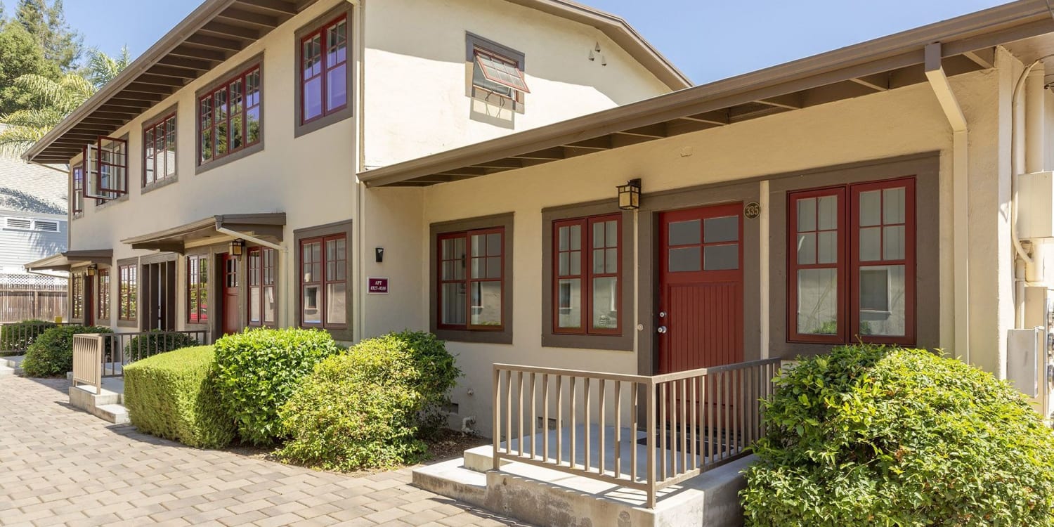 Palo Alto, California, apartments at Hawthorne Apartments