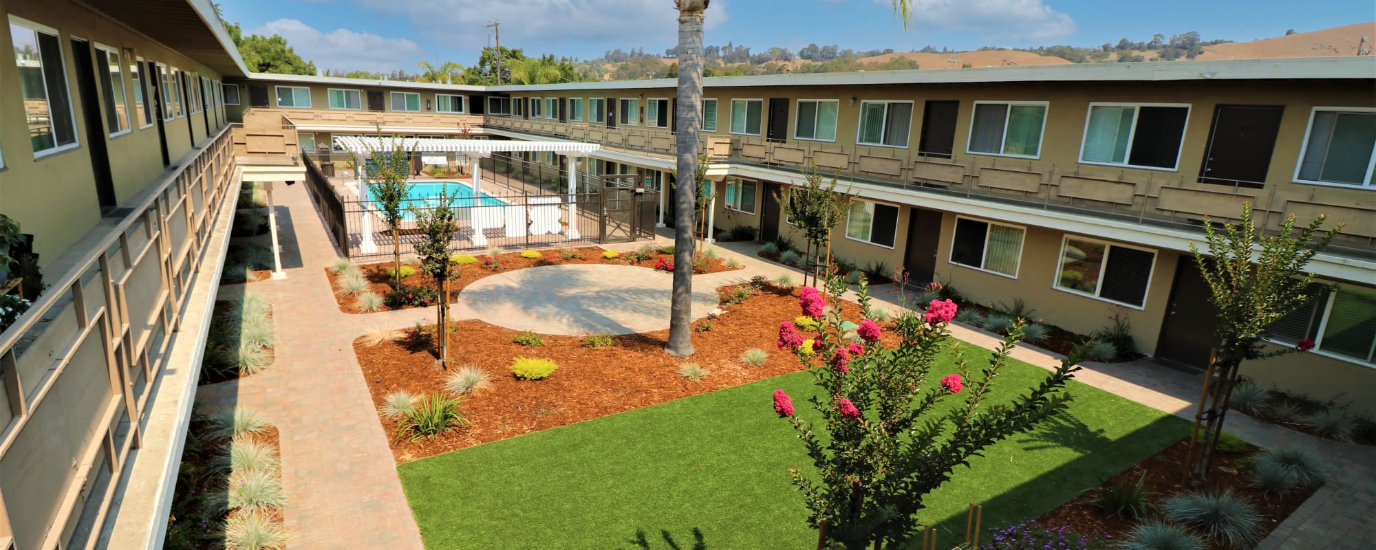 Pet Friendly at Coral Gardens Apartments in Hayward, California