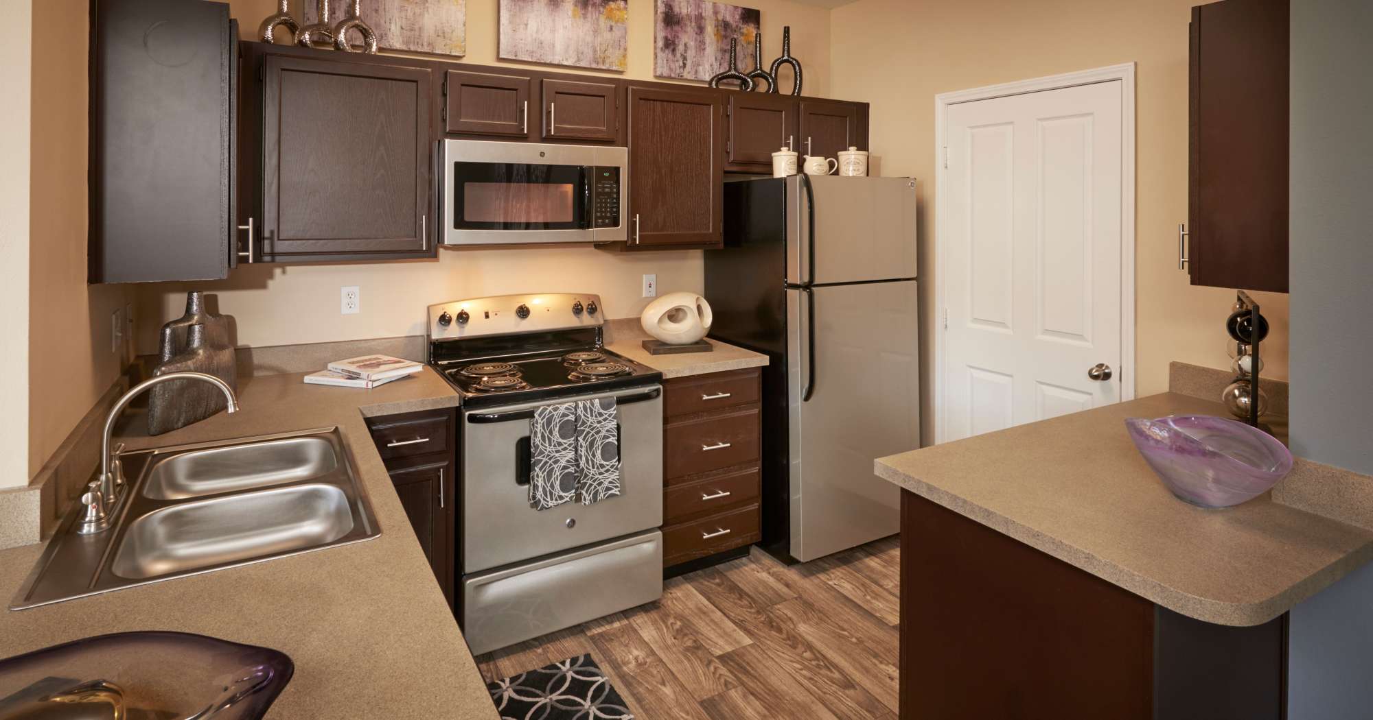 Legend Oaks Apartments in Aurora, Colorado