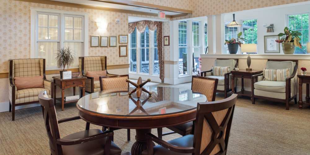 Dining area at Glenncrest at Buckhead in Atlanta, Georgia