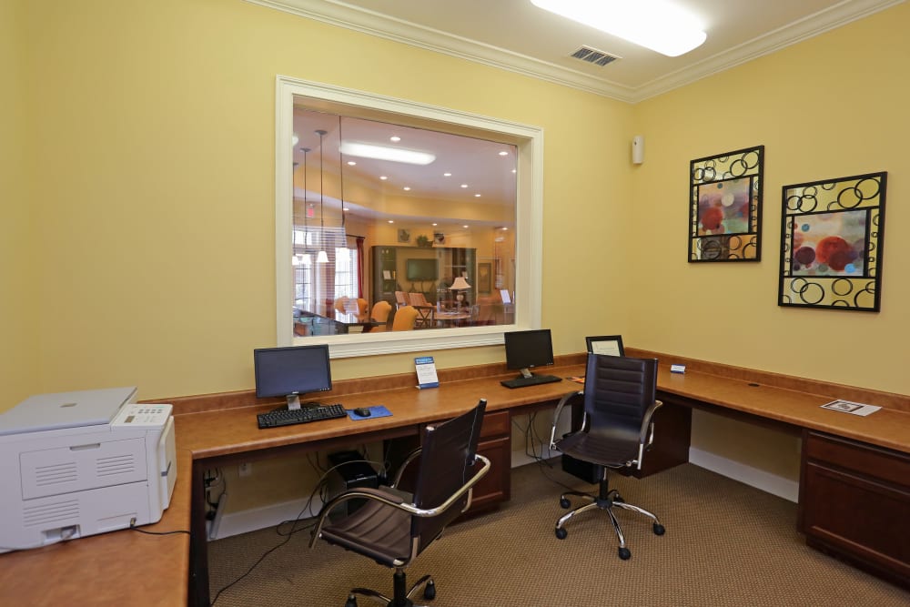 Well-equipped onsite business center at Cahaba Grandview in Birmingham, Alabama