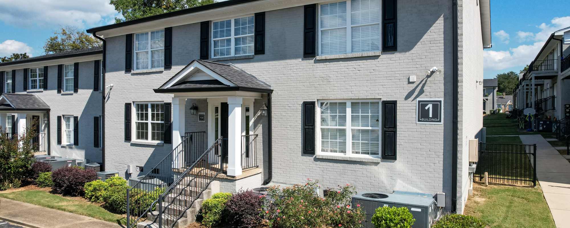 Apartments at Midtown Square Chattanooga Apartments in Chattanooga, Tennessee    