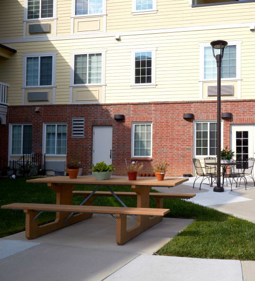 Careers at Shawnee Hills Senior Living in Shawnee, KS
