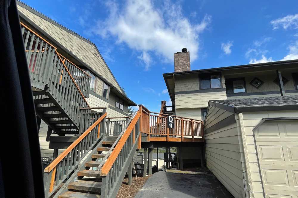 Apartment building at The Rosewood Apartments in Vancouver, Washington