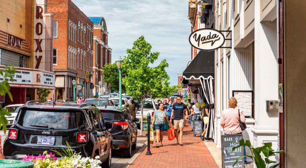Downtown Clarksville eats and shopping