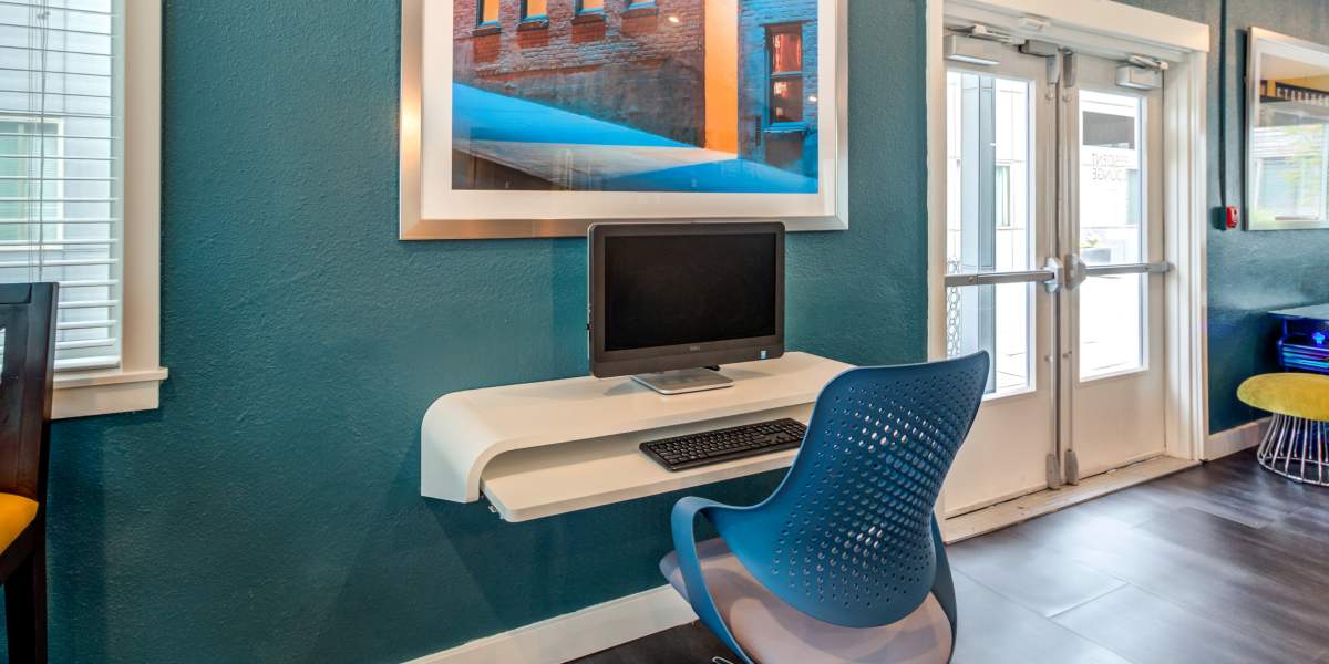 Business center at Elan 41 Apartments in Seattle, Washington