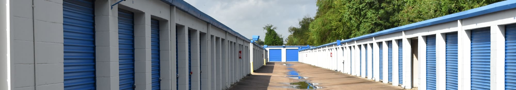 Boat & auto storage at AAA Alliance Self Storage in Houston, Texas