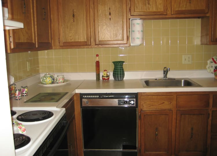 Fully Equipped Kitchen of Security Manor in Westfield