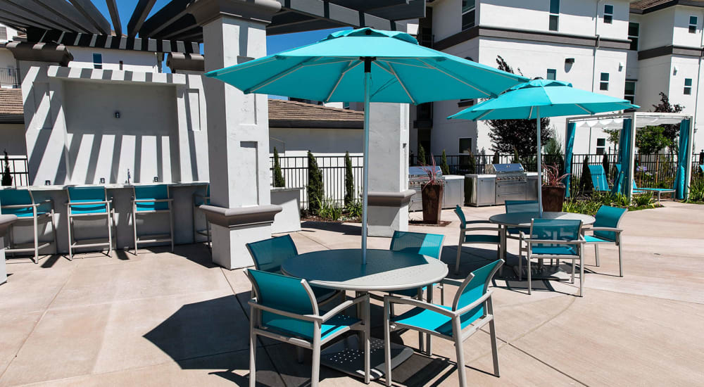 Poolside amenities of The James in Rocklin, California