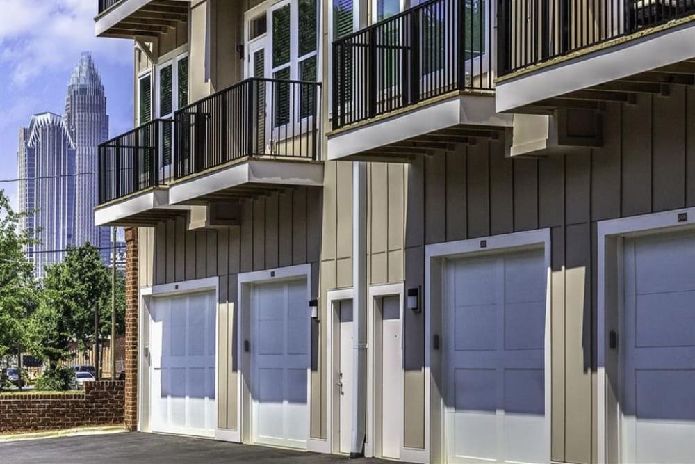 Exterior of 300 Optimist Park with garages in Charlotte, North Carolina