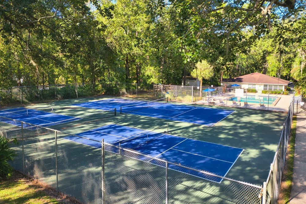 Tennis court at Creekwood Apartments in Gainesville,Florida