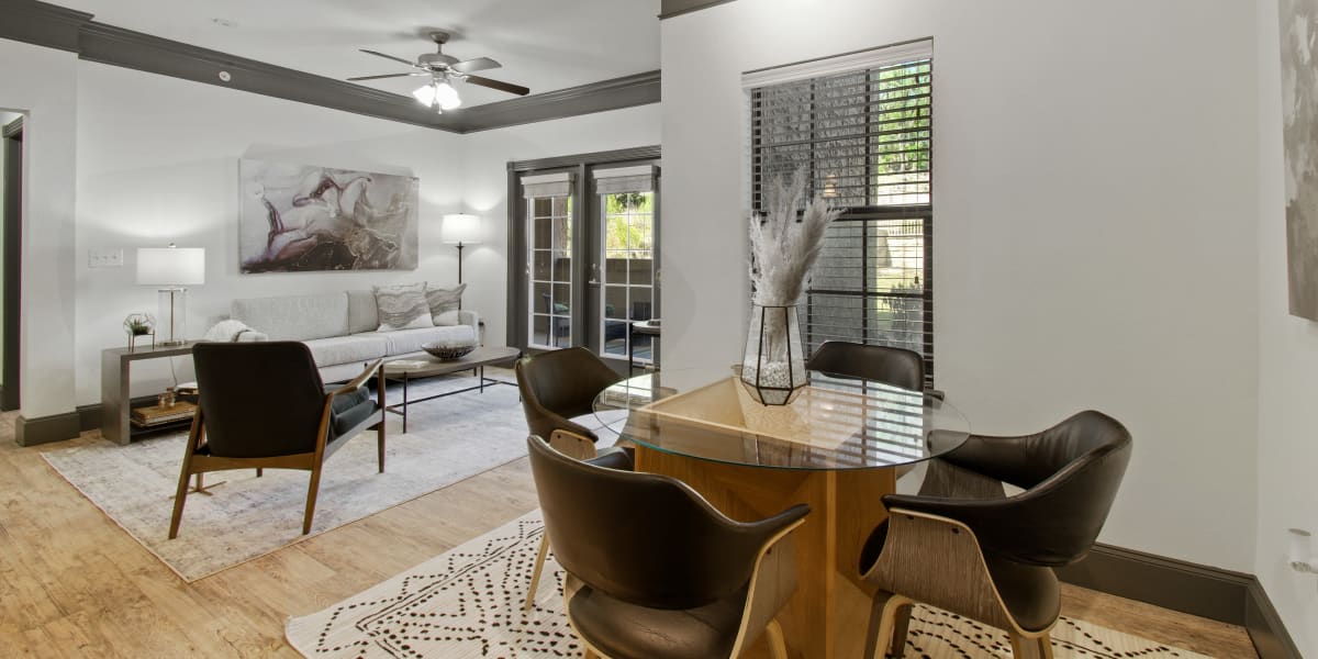 View our interiors at Marquis on Evans in San Antonio, Texas