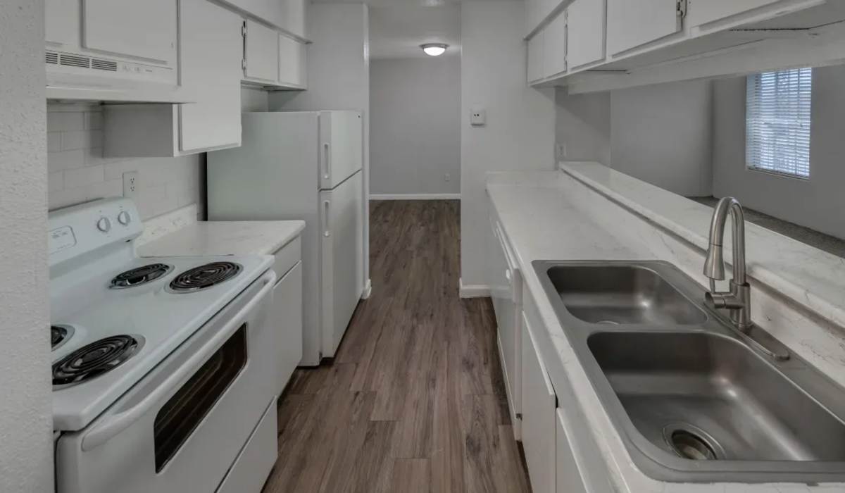 Fully equipped kitchen at Costa Mesa Apartments in Houston, Texas
