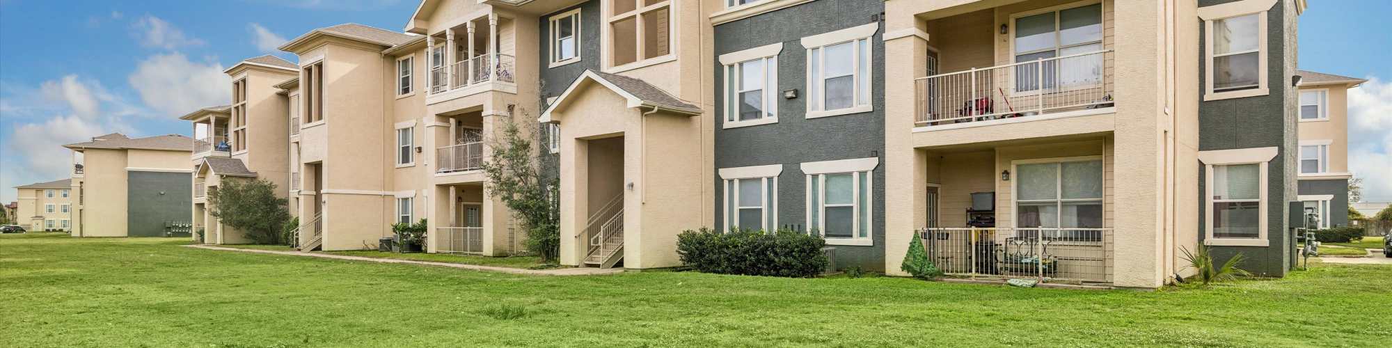 Photo Gallery | Costa Vizcaya in Houston, Texas