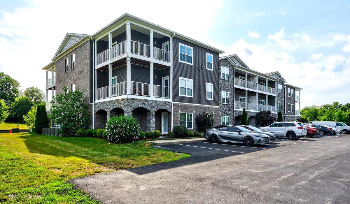 Exterior view of community apartment at Palomar Woods in Lexington, Kentucky