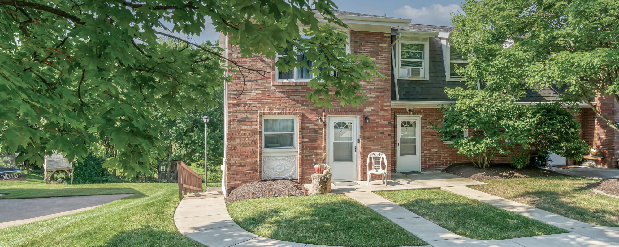 Apartments at Briarcliff Manor in Wheeling West Virginia