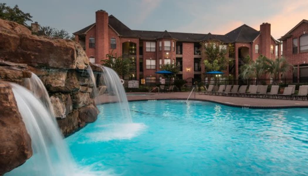 Luxury swimming pool at The Park at Research Forest in The Woodlands, TX