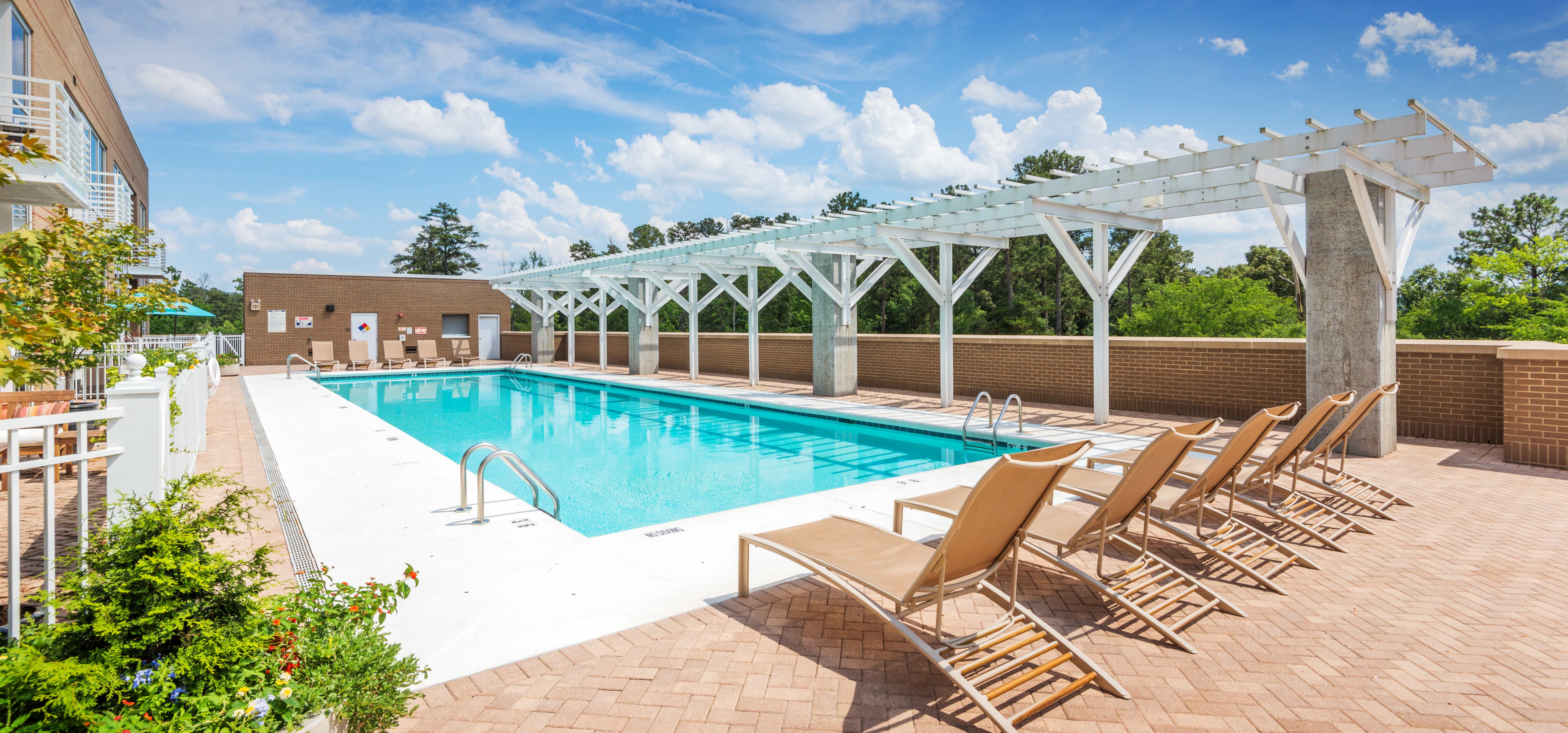 Amenities at Environs Lofts at East 54 in Chapel Hill, North Carolina