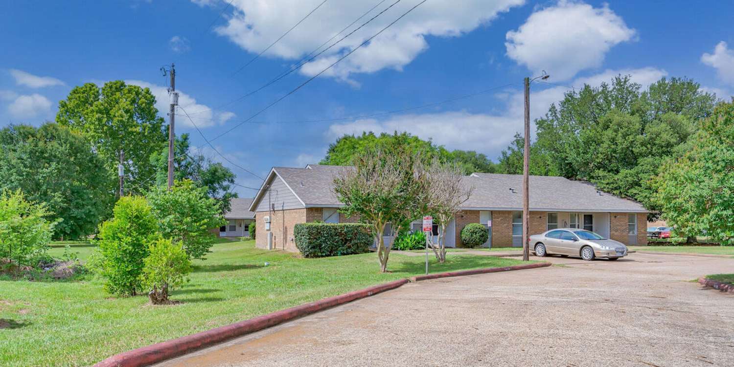 Grapeland Apartments apartment homes in Grapeland, Texas