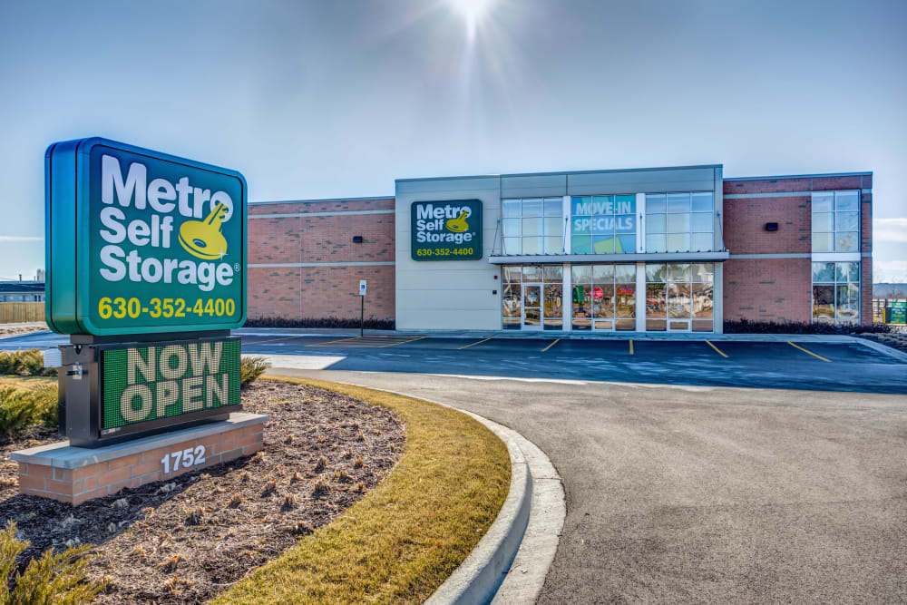 Self Storage Units Naperville, IL near Downtown Metro Self Storage