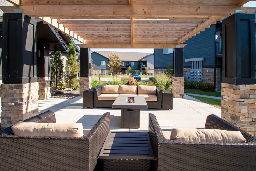 Outdoor lounging area at Ravello 192 in Elkhorn, Nebraska